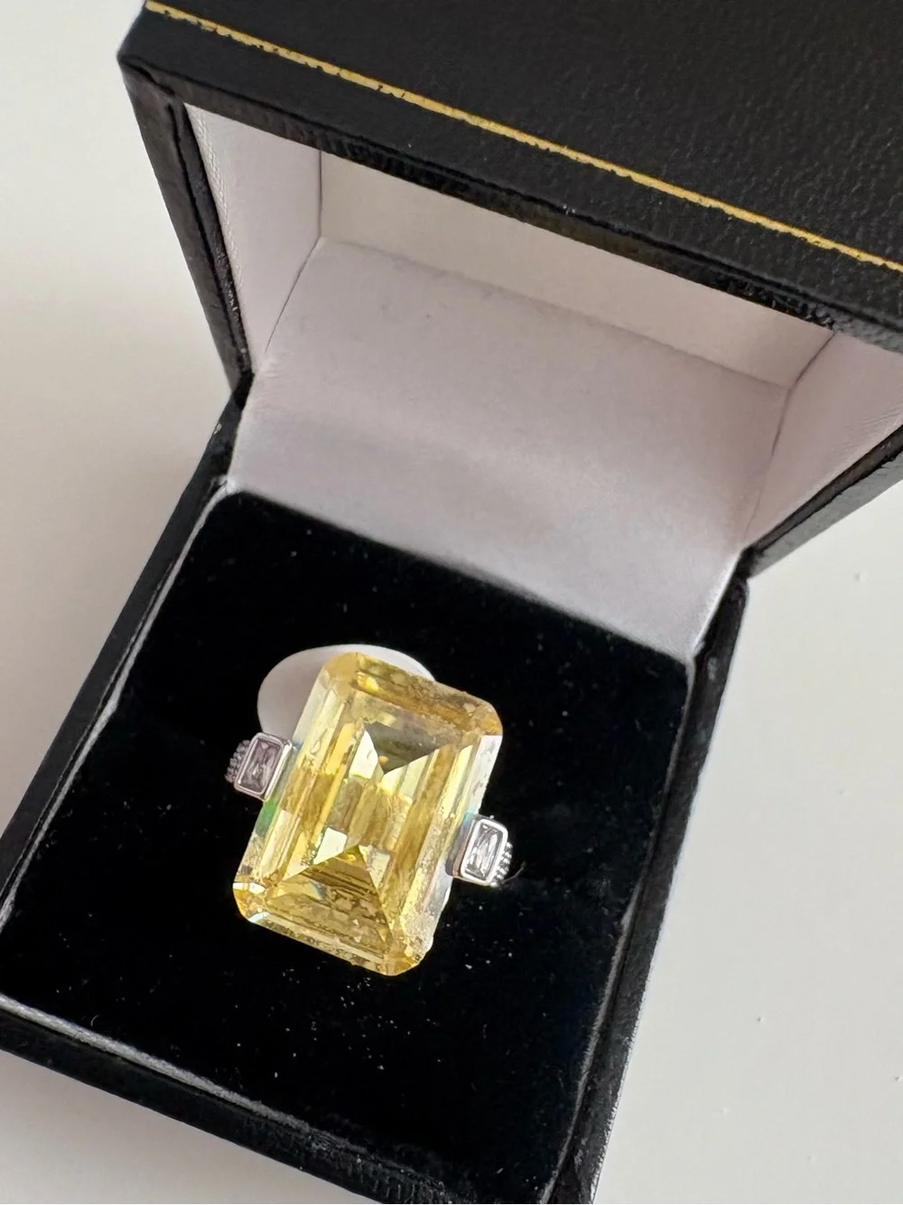 Bomb Party The Sparkle in Charge Ring RG92056 Lemon CZ Rhodium Plating